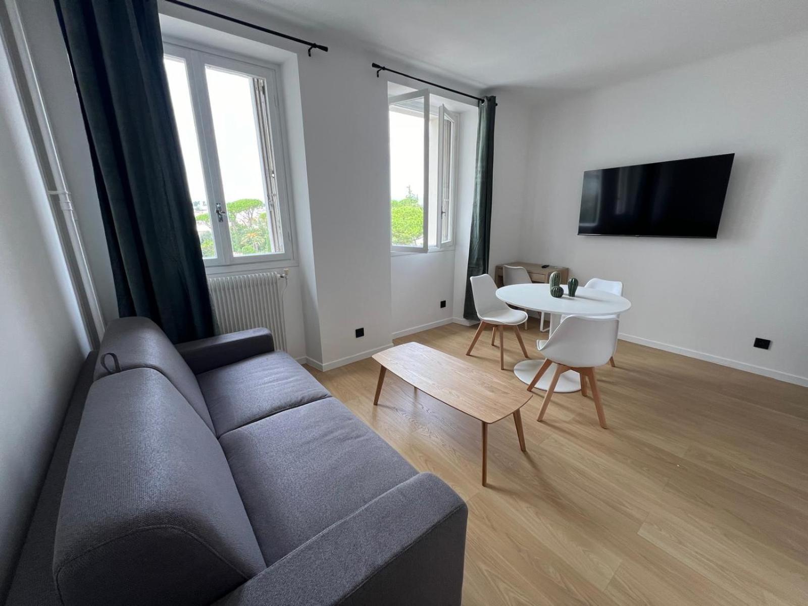 2 Pieces Le Gallia Appartement